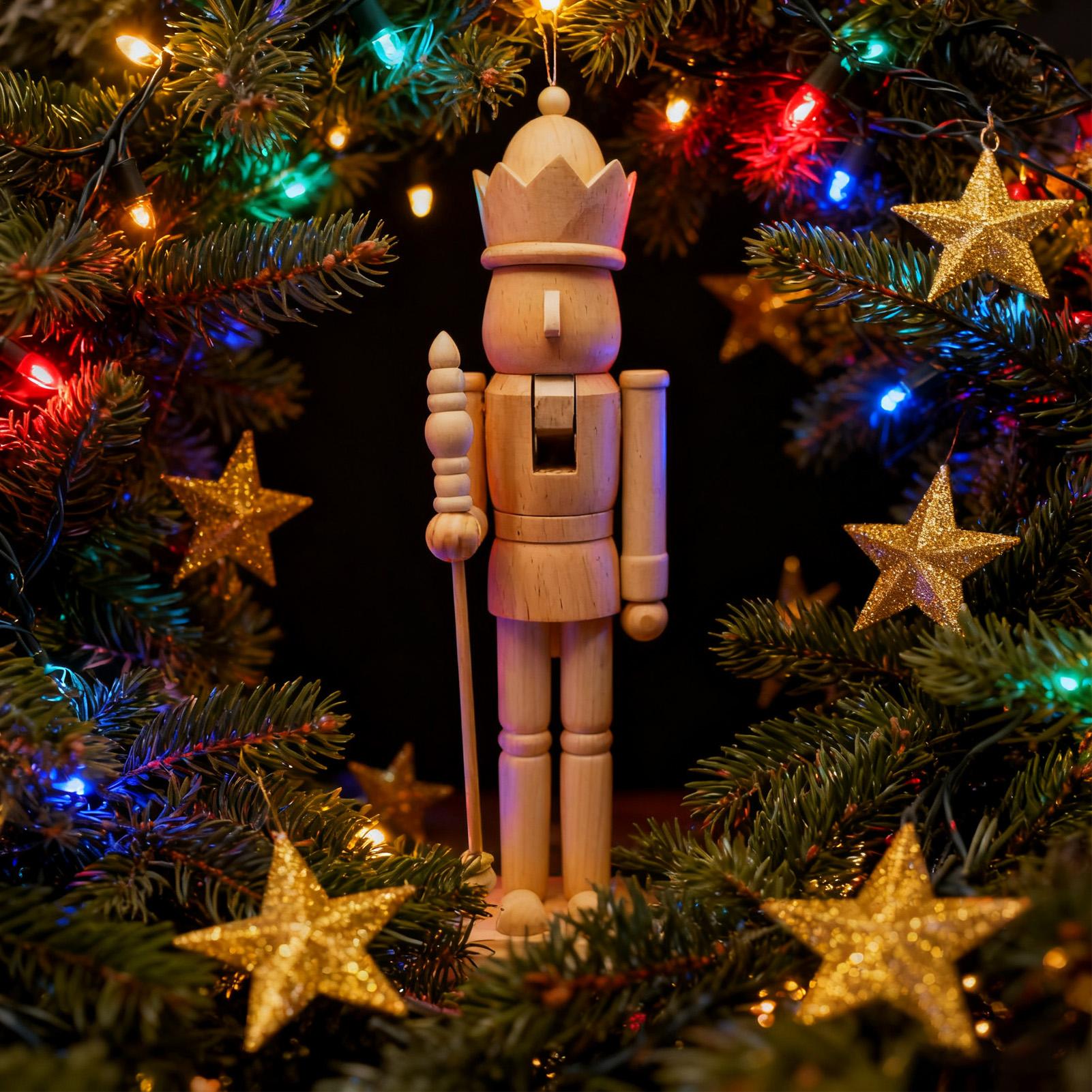 Nutcracker Christmas Decor 38c - Nutcracker Figurine 评论和价格
