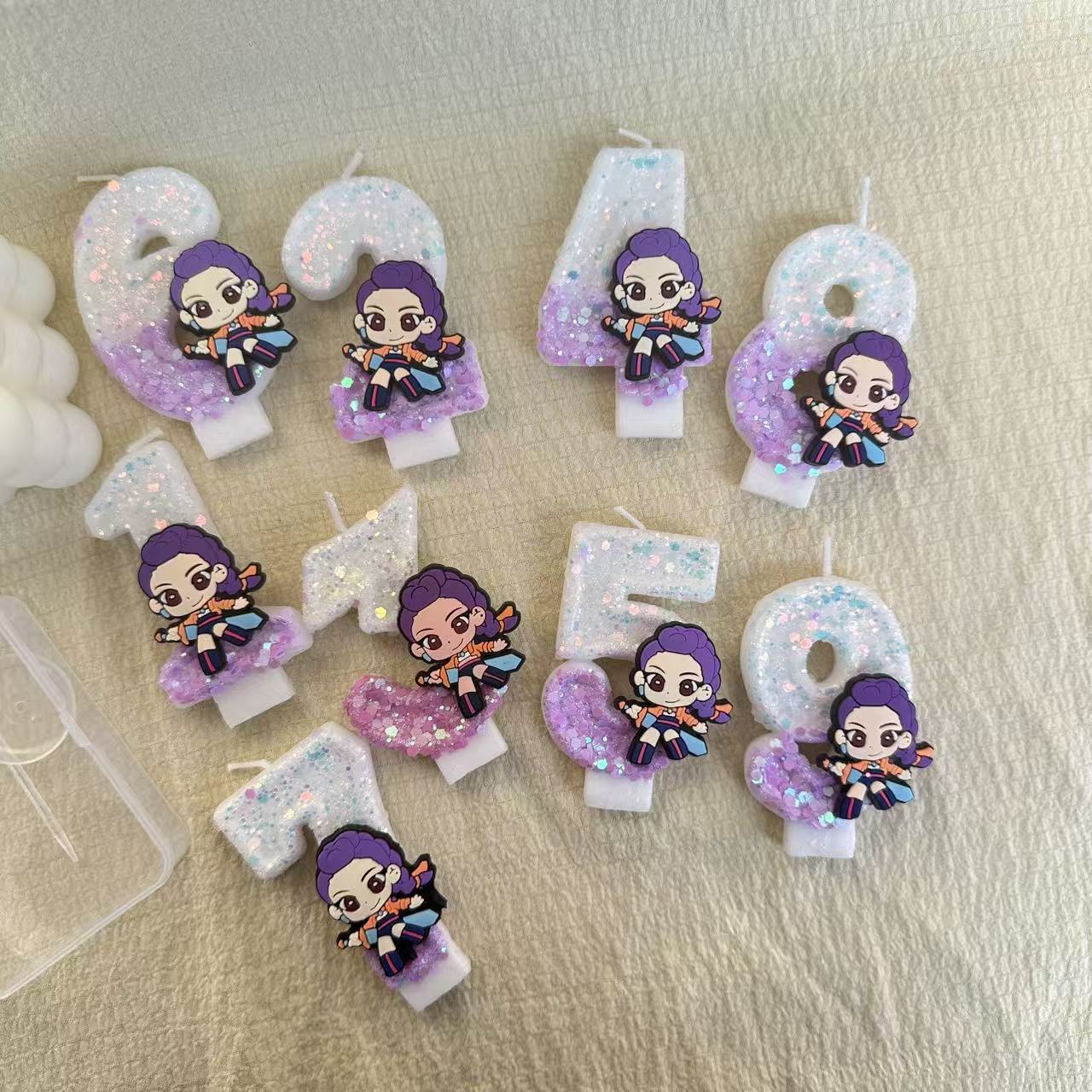 Witch Hunter Group Birthday Nu - Holiday Candle Set 评论和价格