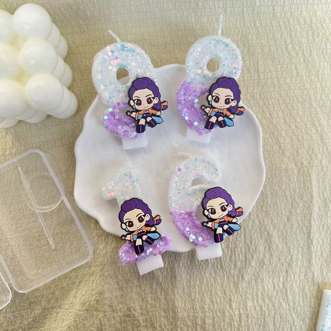 Witch Hunter Group Birthday Nu - Holiday Candle Set 评论和价格